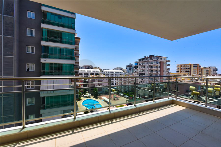 Furnished 2+1 apartment in Mahmutlar district