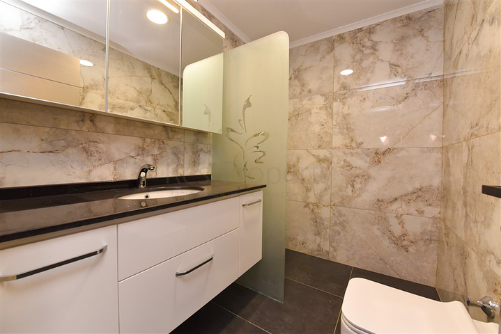 4+2 villa with pool and Mediterranean Sea view