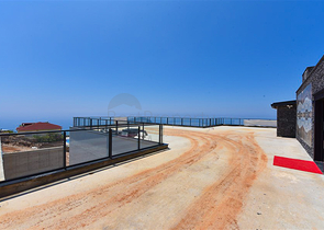 4+2 villa with pool and Mediterranean Sea view