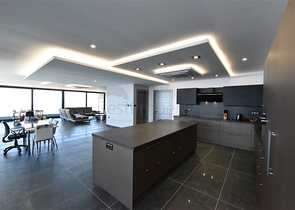 4+2 villa with pool and Mediterranean Sea view