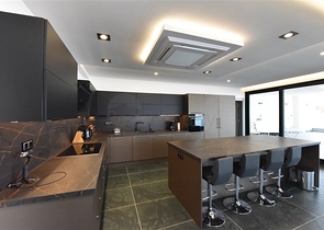 4+2 villa with pool and Mediterranean Sea view