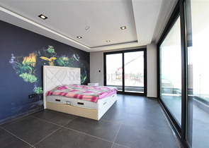 4+2 villa with pool and Mediterranean Sea view