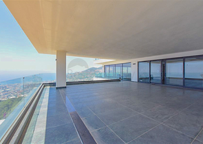 4+2 villa with pool and Mediterranean Sea view