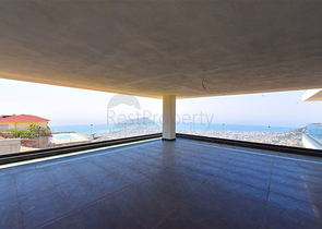 4+2 villa with pool and Mediterranean Sea view