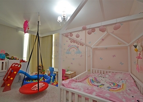 Spacious penthouse for a large family on the Mediterranean coast