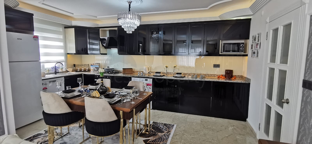 Newly renovated 2+1 apartment 200 meters from the sea