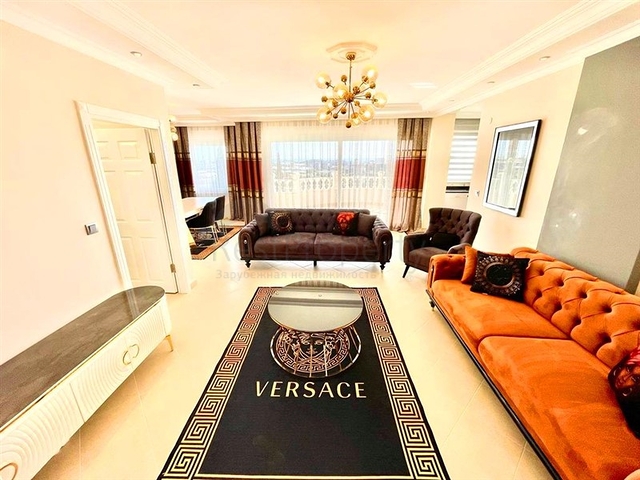 Spacious 3+1 apartment in Avsallar district