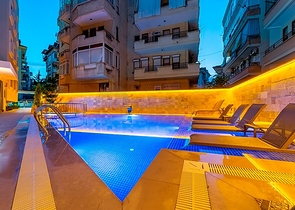 3+1 apartment 150 m from the sea in the center of Alanya
