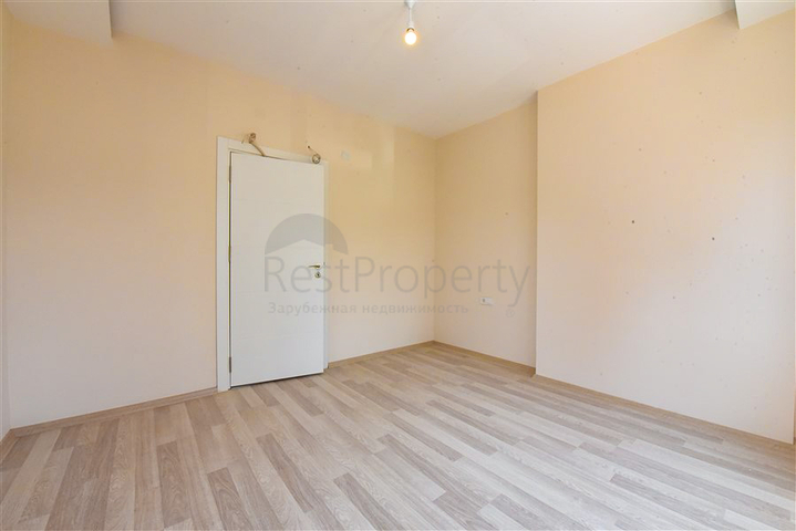 1+1 apartment in a new complex in Tosmur district