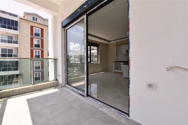 1+1 apartment in a new complex in Tosmur district