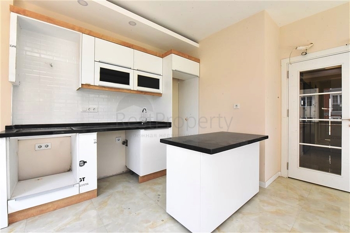 1+1 apartment in a new complex in Tosmur district