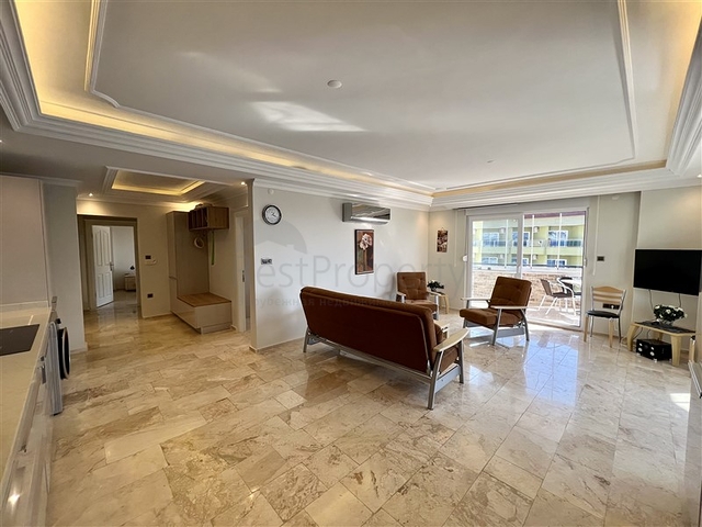 2+1 apartments on a high floor in Mahmutlar