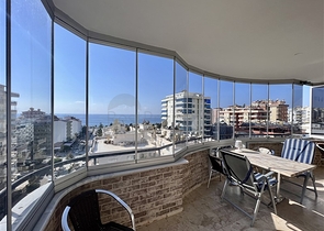 2+1 apartments on a high floor in Mahmutlar