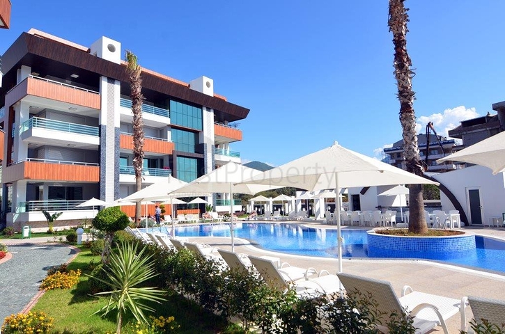 Two-bedroom bright apartment in the Oba area