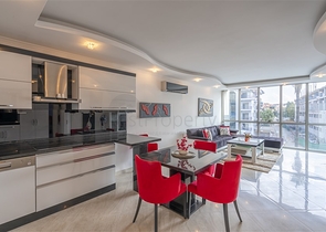 Two-bedroom bright apartment in the Oba area