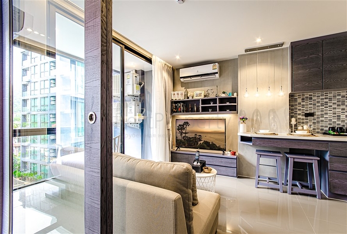 Condominium with hotel infrastructure near Kamala beach