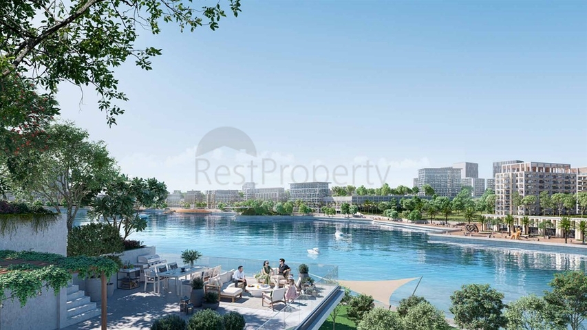 A serene oasis amidst the bustling urban bustle of Dubai Creek