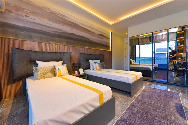 4+1 villa with modern design in the picturesque Kargicak area