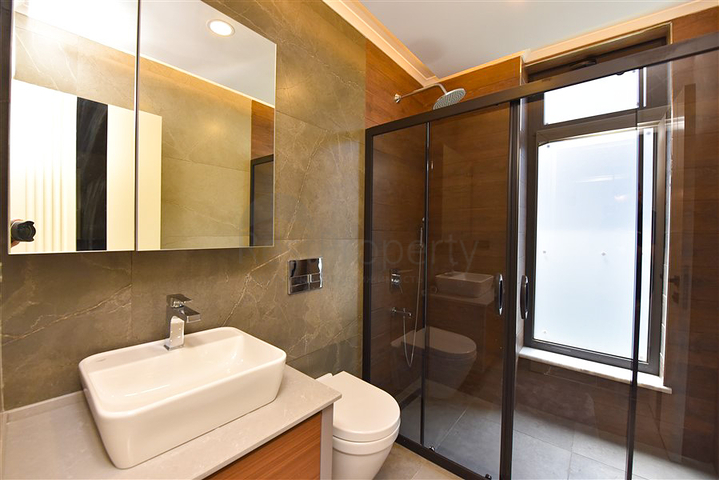 4+1 villa with modern design in the picturesque Kargicak area