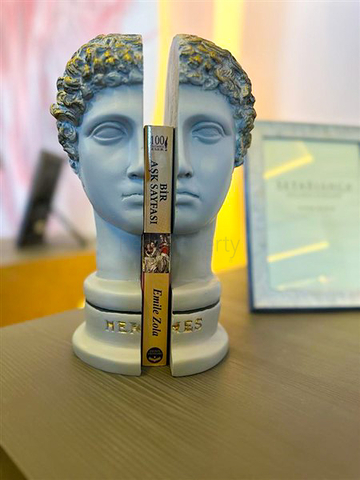 4+1 villa with modern design in the picturesque Kargicak area