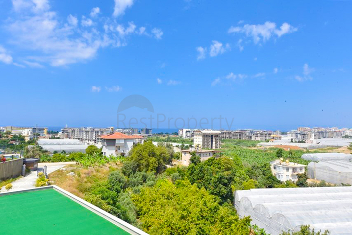 4+1 villa with modern design in the picturesque Kargicak area