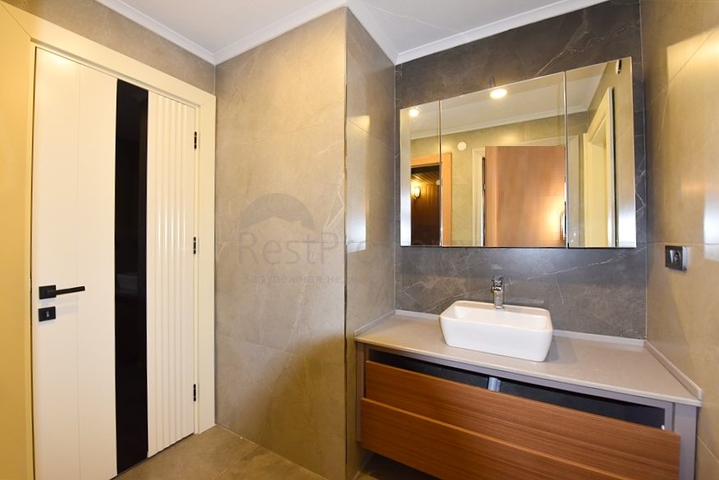 4+1 villa with modern design in the picturesque Kargicak area