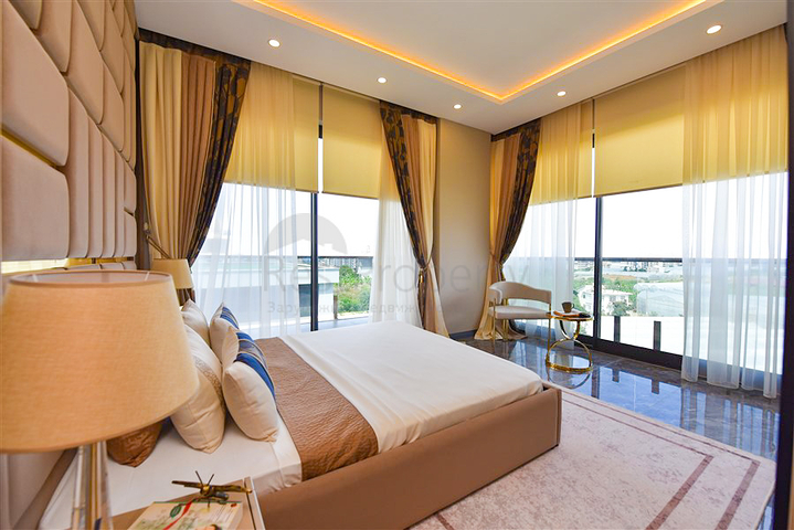 4+1 villa with modern design in the picturesque Kargicak area