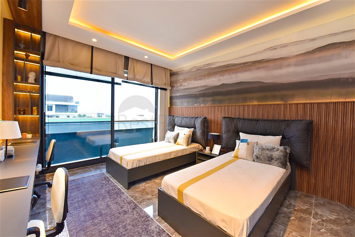 4+1 villa with modern design in the picturesque Kargicak area