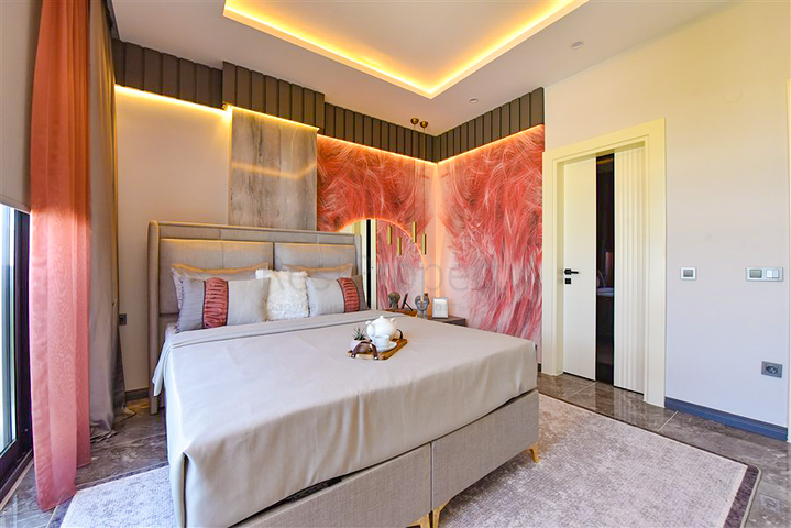 4+1 villa with modern design in the picturesque Kargicak area