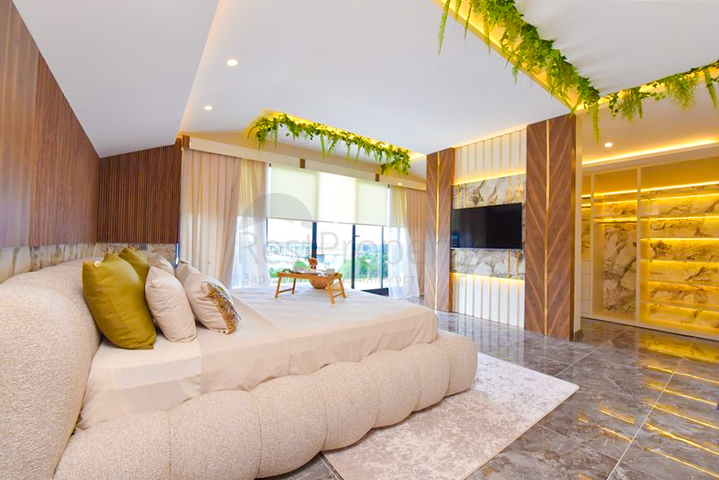 4+1 villa with modern design in the picturesque Kargicak area