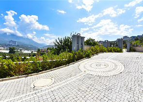 4+1 villa with modern design in the picturesque Kargicak area