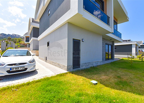 4+1 villa with modern design in the picturesque Kargicak area