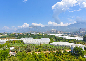 4+1 villa with modern design in the picturesque Kargicak area