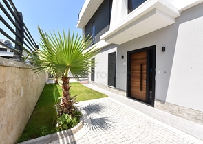 4+1 villa with modern design in the picturesque Kargicak area