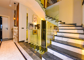 4+1 villa with modern design in the picturesque Kargicak area