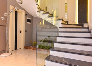 4+1 villa with modern design in the picturesque Kargicak area