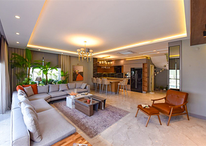 4+1 villa with modern design in the picturesque Kargicak area