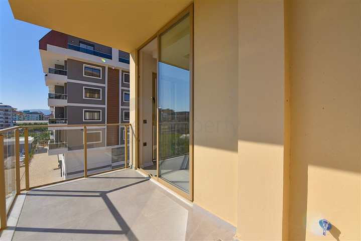 1+1 apartment in the green area of Kargicak