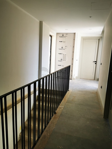 Villas in the picturesque area of Turkbukyu, surrounded by dense greenery. 