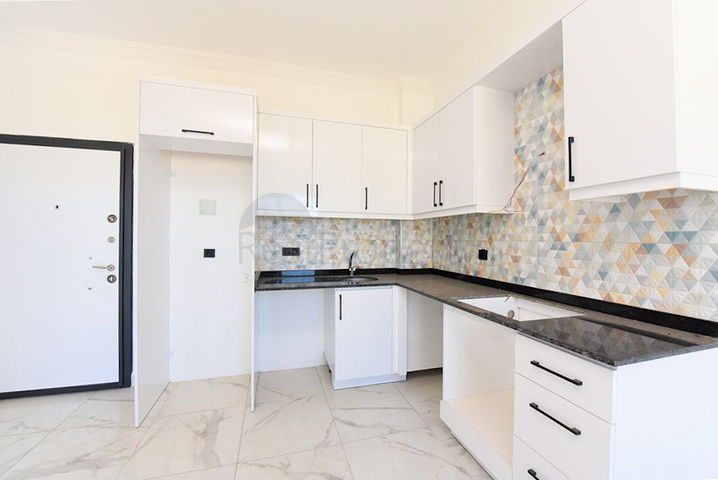 Apartment 1+1, in the Oba area.