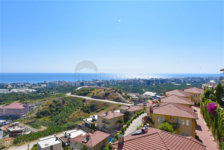 Designer renovated villa 5+1