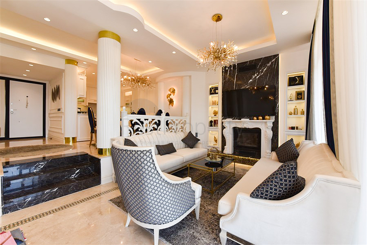 Designer renovated villa 5+1