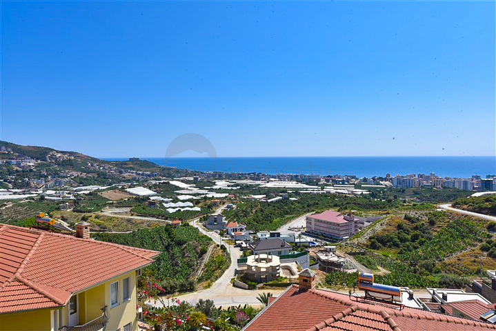 Designer renovated villa 5+1