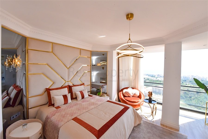 Designer renovated villa 5+1