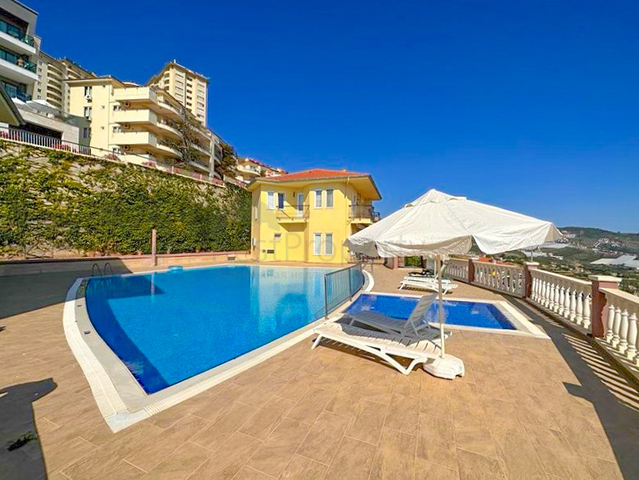 Designer renovated villa 5+1