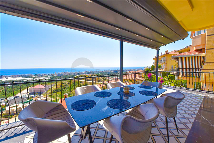 Designer renovated villa 5+1