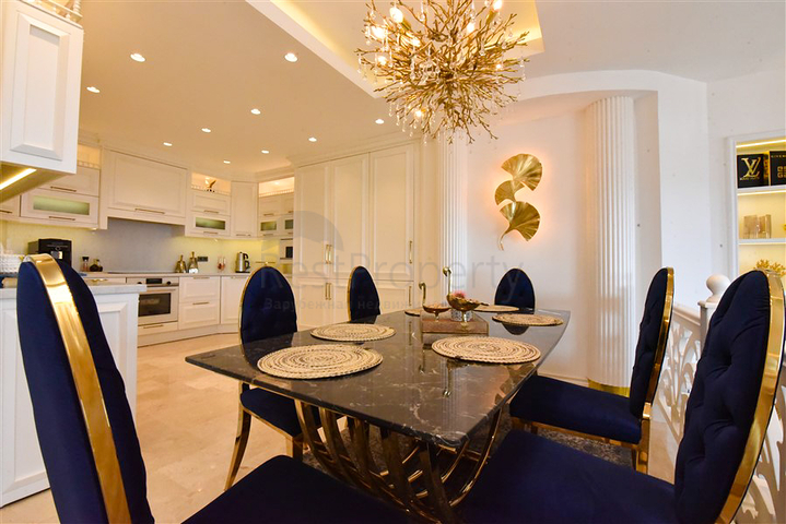 Designer renovated villa 5+1