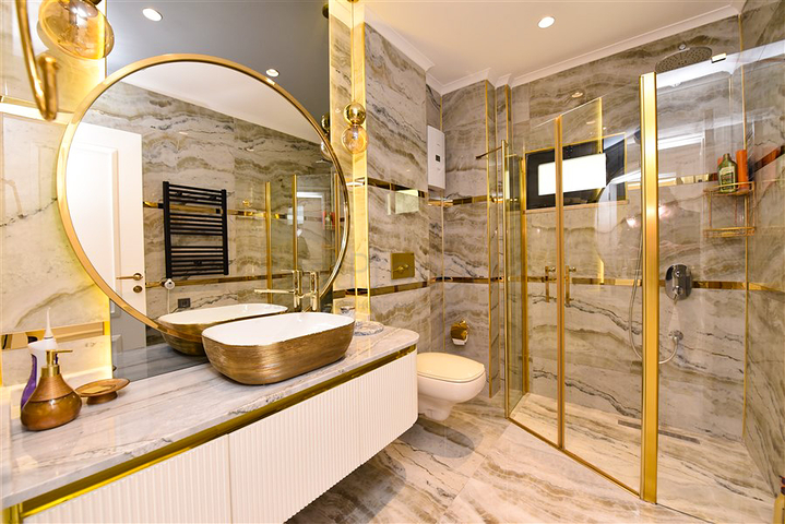 Designer renovated villa 5+1