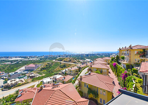 Designer renovated villa 5+1