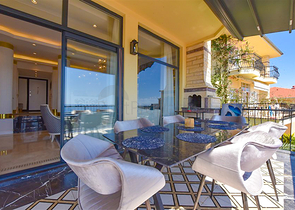 Designer renovated villa 5+1